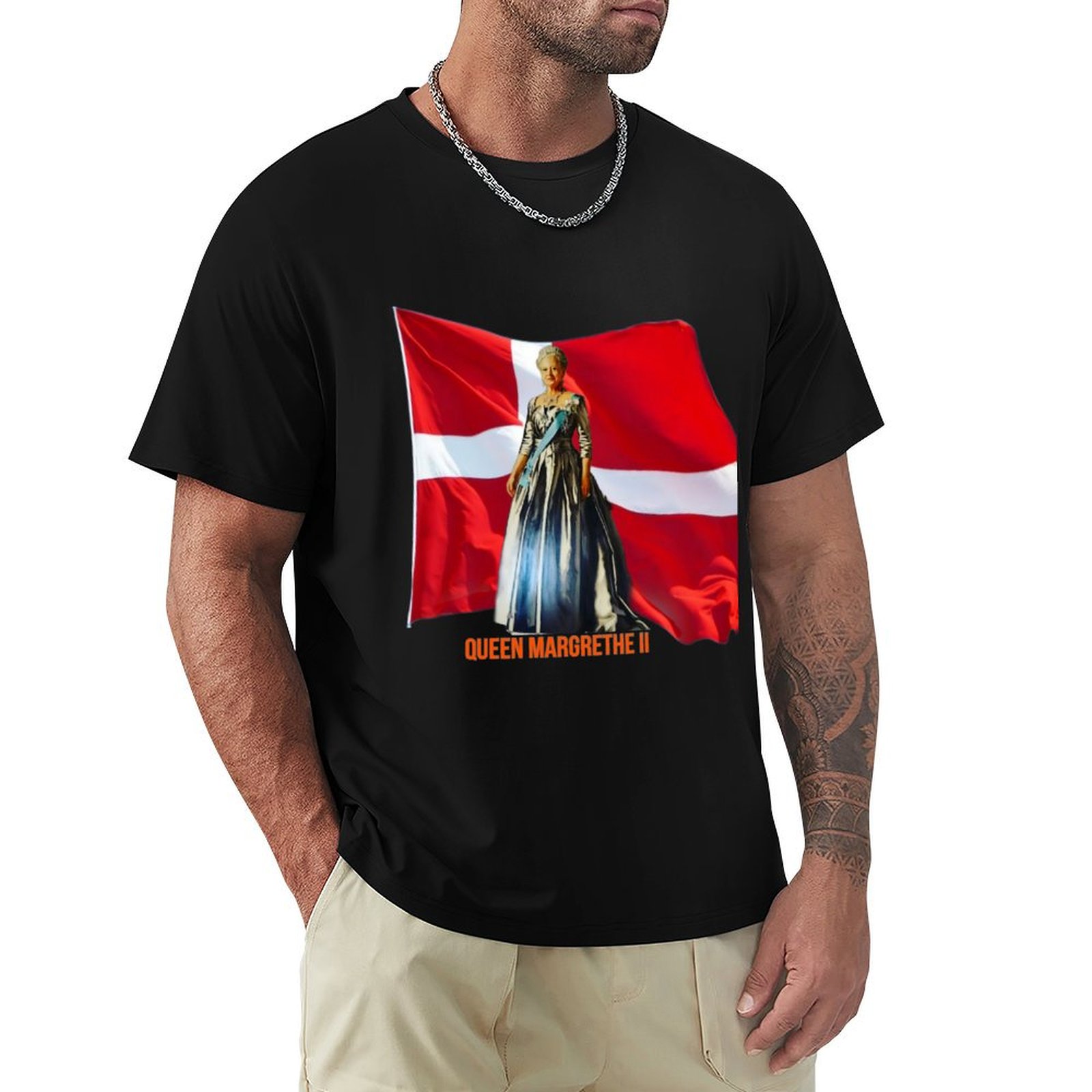 Queen Street Fashion - Queen Margrethe II T-Shirt Street Fashion