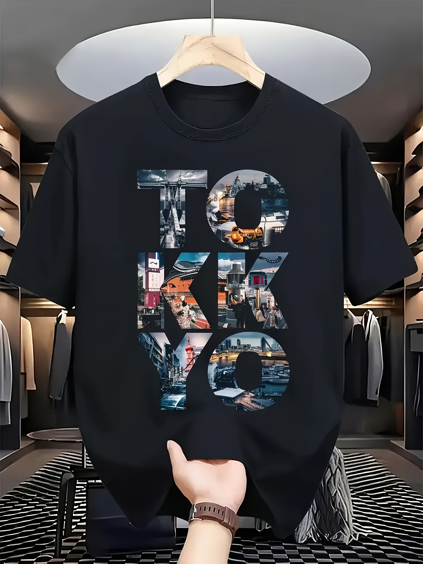 Street Fashion Tokyo - Trendy Men's Black Graphic T-Shirt Tokyo