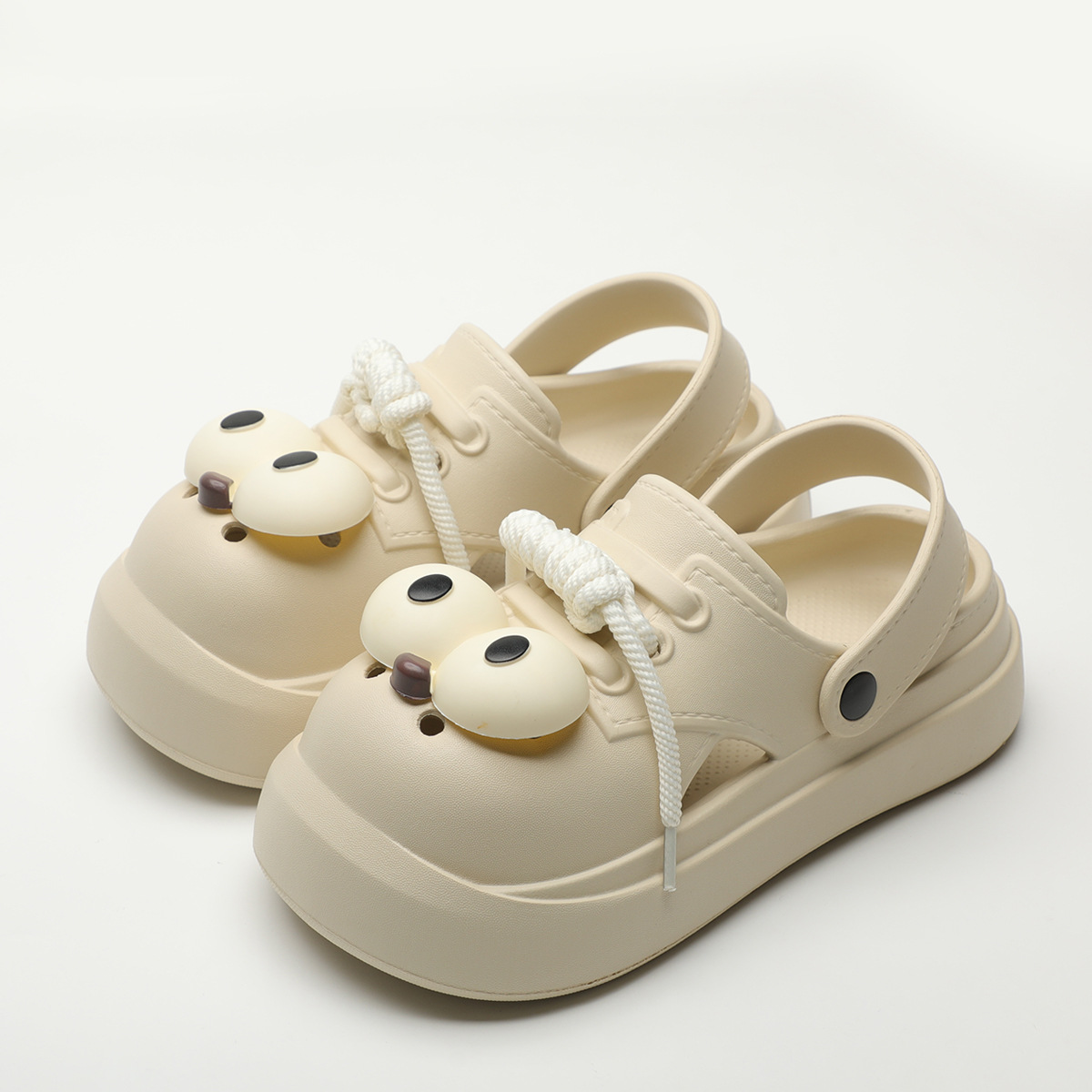 Street Fashion Girls - Cute DIY Big Eyes Fashion Clogs
